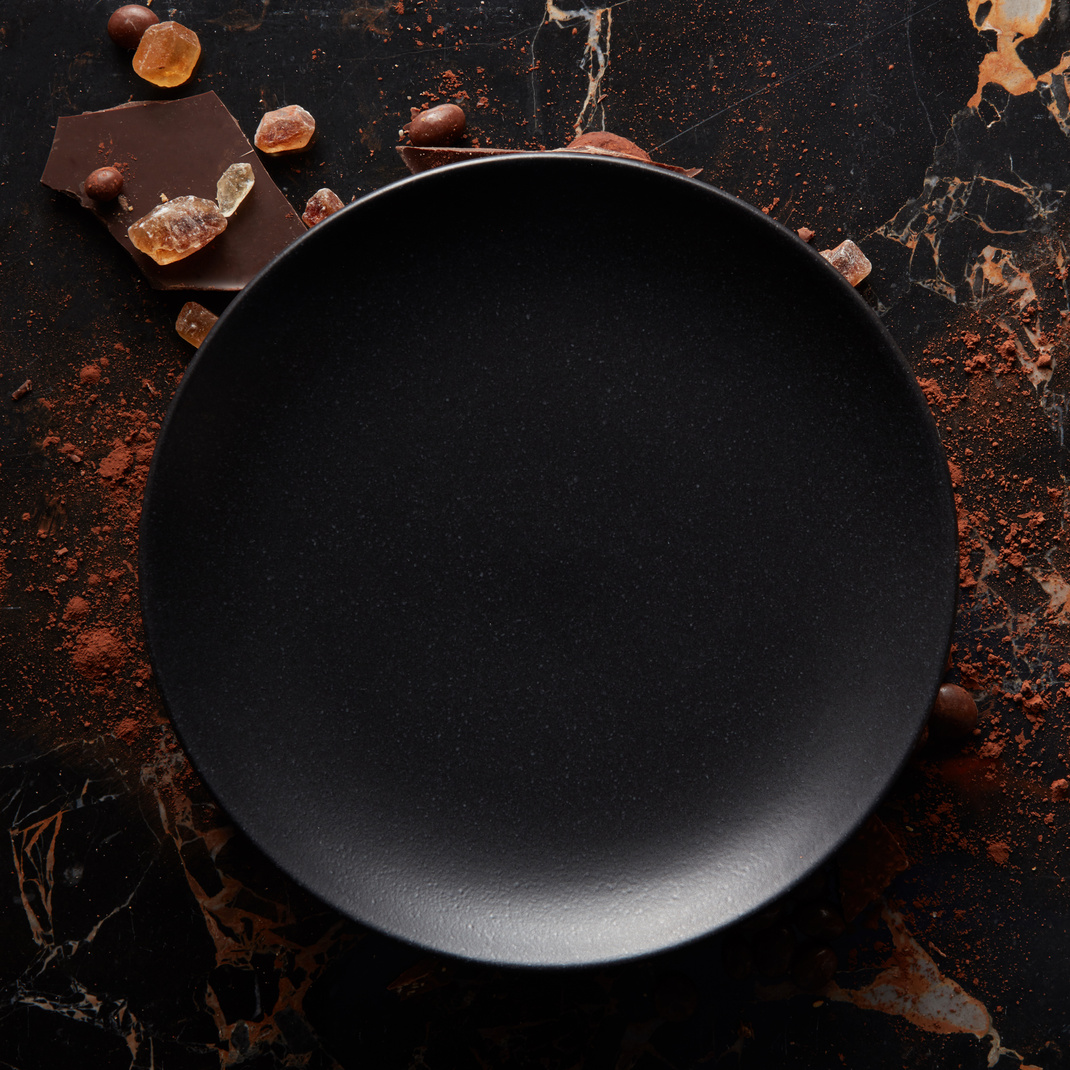 Empty Black Plate